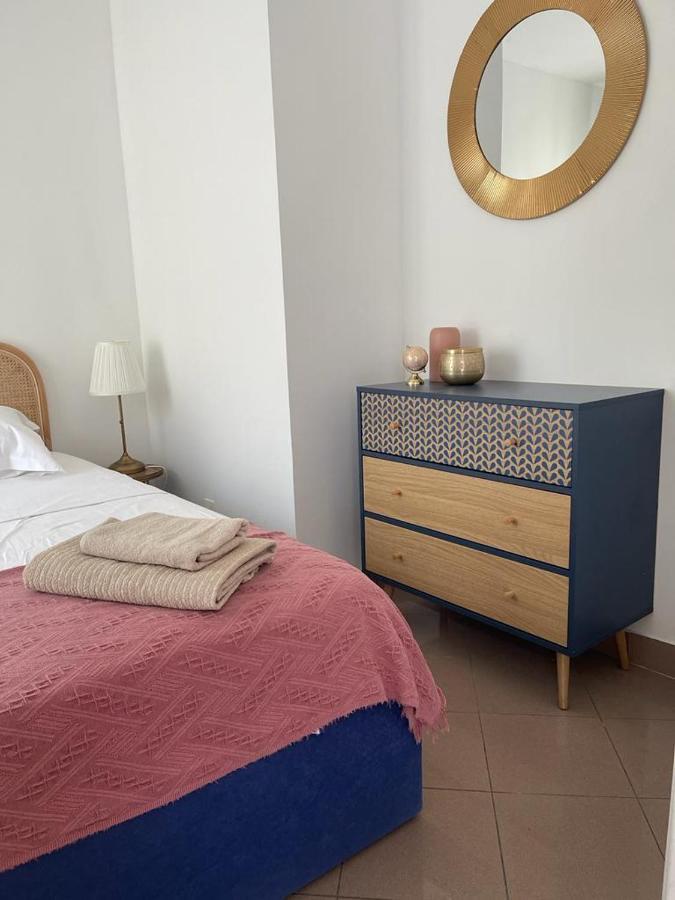 2/3 Pieces Avec Terrasse A Apartamento *